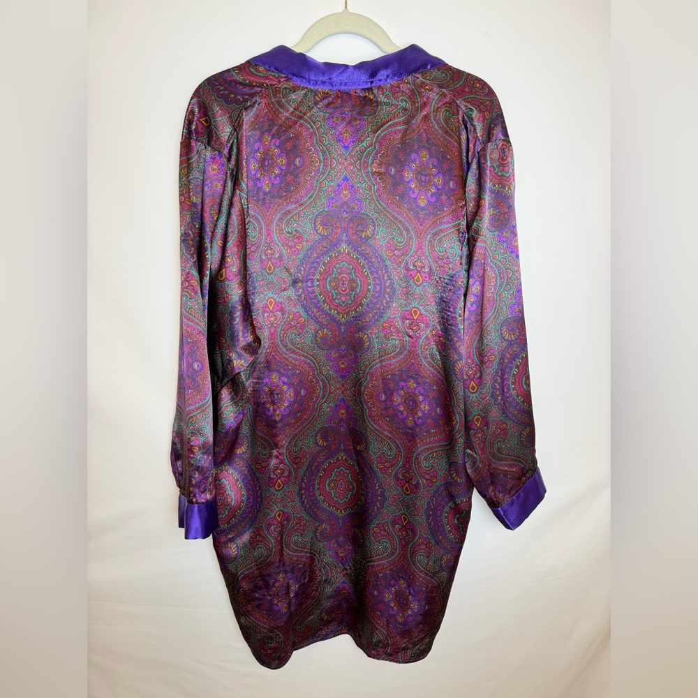 Vintage Gold Label Victoria’s Secret size LARGE buttoned silky purple nightgown - Picture 2 of 10